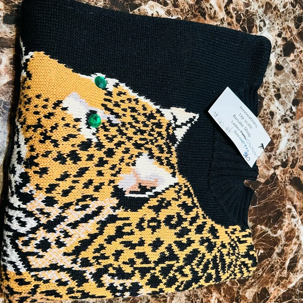 Over Size Sweater - Picture 6 of 10